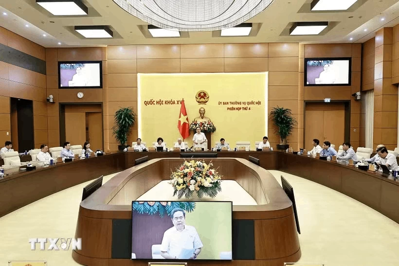 Chủ tịch Quốc hội Trần Thanh Mẫn phát biểu bế mạc Phiên họp thứ tư của Uỷ ban Thường vụ Quốc hội. (Nguồn: TTXVN)