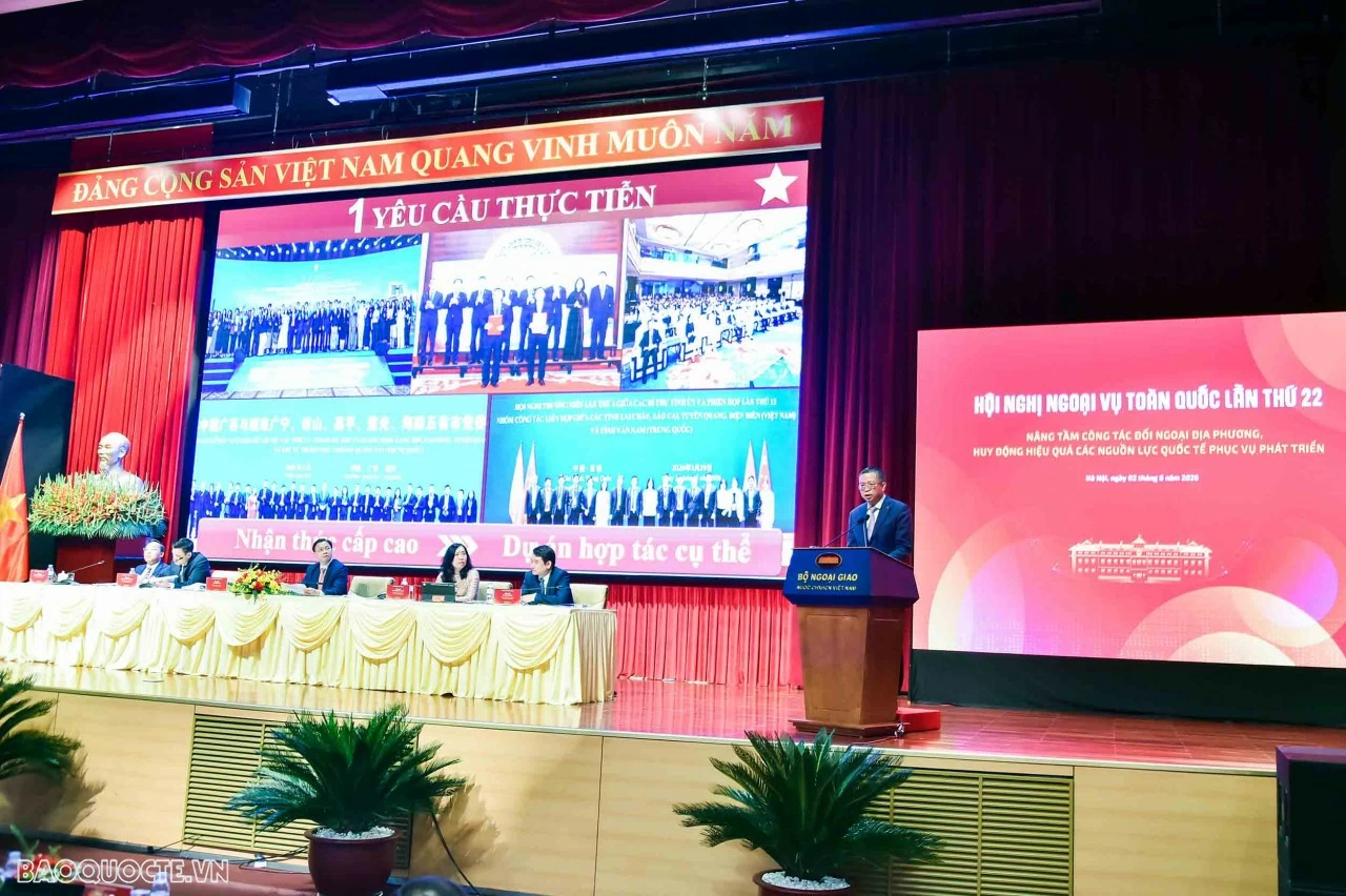 Để đối ngoại địa phương thực sự chuyển từ thiết lập quan hệ sang tạo ra kết quả hợp tác thực chất Để đối ngoại địa phương thực sự chuyển từ thiết lập quan hệ sang tạo ra kết quả hợp tác thực chất