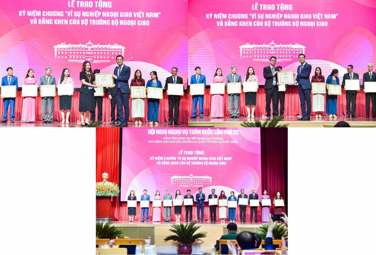 Lễ trao tặng Kỷ niệm chương “Vì sự nghiệp Ngoại giao Việt Nam” và Bằng khen của Bộ trưởng Ngoại giao