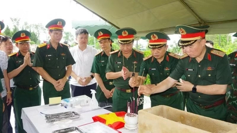 Nỗ lực quy tập và giải mã ADN hài cốt liệt sĩ tại Quân khu 4