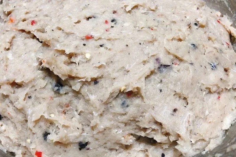 Độ mịn của chả cá. Độ mịn của chả cá.