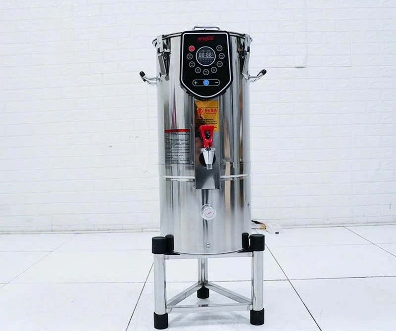 Thay vì để sữa tiếp xúc trực tiếp với nguồn nhiệt, nồi nấu sữa đậu nành bằng điện sử dụng cơ chế nấu cách thủy.