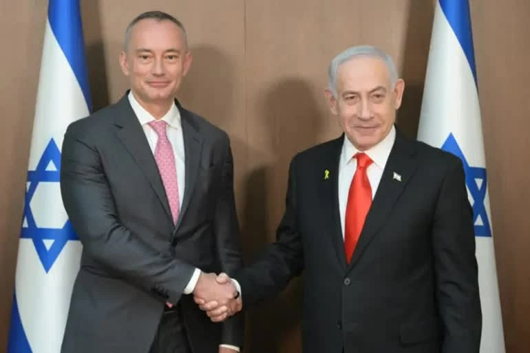 Đặc phái viên Nickolay Mladenov gặp Thủ tướng Israel Benjamin Netanyahu nhằm thúc đẩy triển khai giai đoạn tiếp theo của khuôn khổ ngừng bắn và chuyển tiếp tại Gaza. (Nguồn: Al Jazeera)