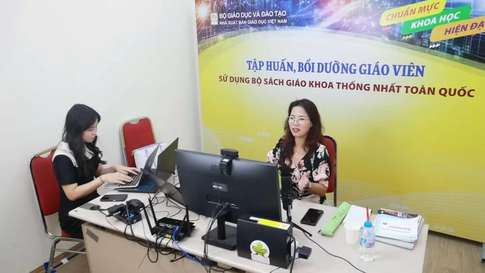 14.32. Nhà xuất bản Giáo dục Việt Nam sẵn sàng cho năm học mới 14.32. Nhà xuất bản Giáo dục Việt Nam sẵn sàng cho năm học mới