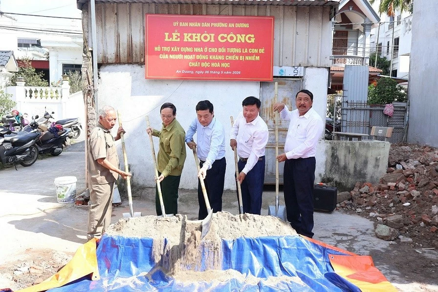 32.12C: 65 năm thảm họa da cam: Tiếp tục hành trình vì công lý và nhân ái 32.12C: 65 năm thảm họa da cam: Tiếp tục hành trình vì công lý và nhân ái