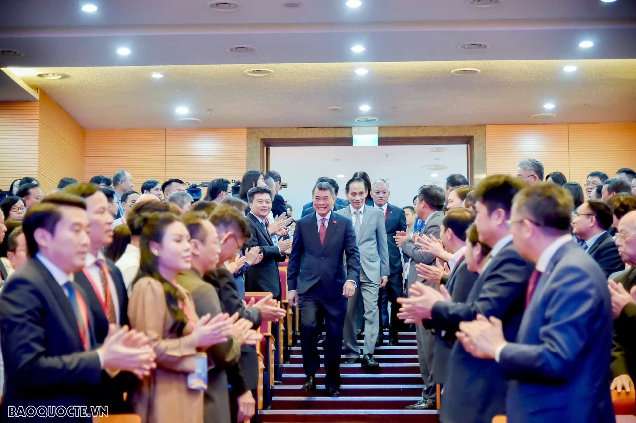 (Trực tuyến) Hội nghị Ngoại giao lần thứ 33: Thủ tướng Lê Minh Hưng dự phiên toàn thể về Ngoại giao phục vụ phát triển đất nước trong giai đoạn mới