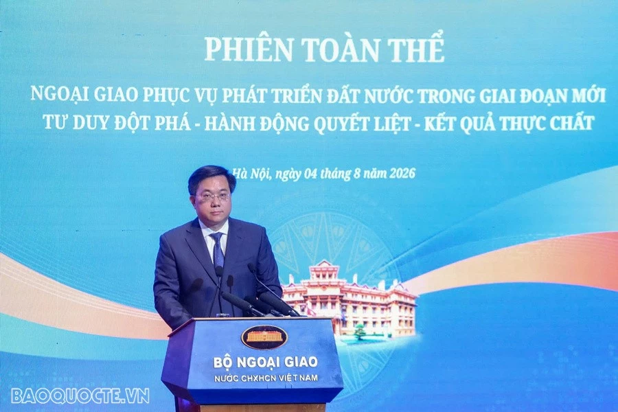 Toàn cảnh Phiên toàn thể về Ngoại giao phục vụ phát triển đất nước trong giai đoạn mới