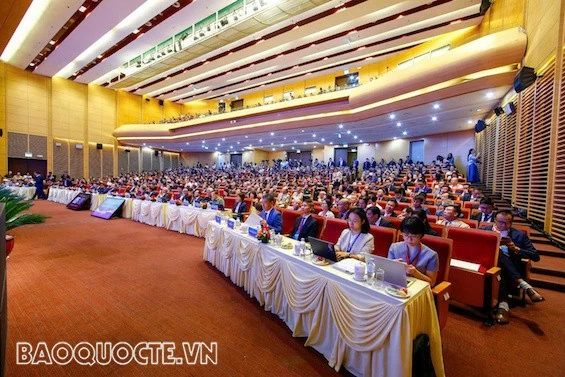 Đẩy mạnh công tác đối ngoại phục vụ đổi mới mô hình phát triển Việt Nam