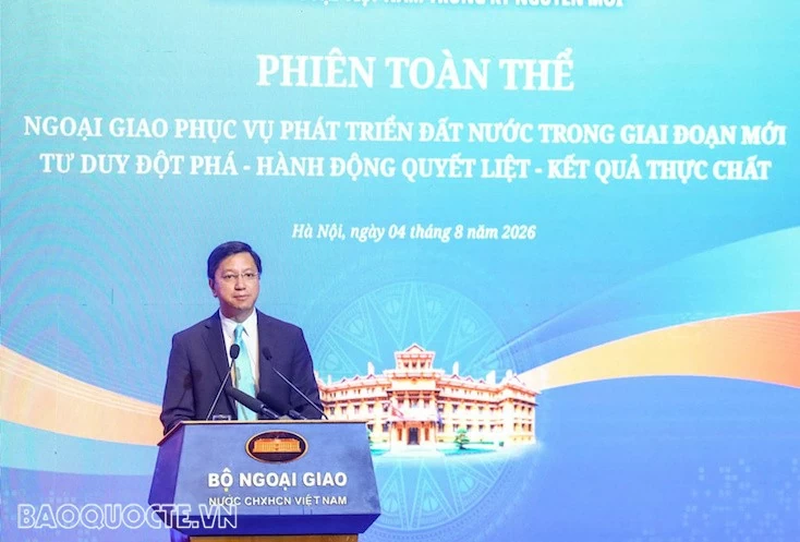 Toàn cảnh Phiên toàn thể về Ngoại giao phục vụ phát triển đất nước trong giai đoạn mới