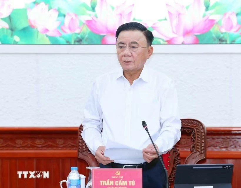 Tăng cường sự lãnh đạo của Đảng và phát huy vai trò của các hội quần chúng Tăng cường sự lãnh đạo của Đảng và phát huy vai trò của các hội quần chúng