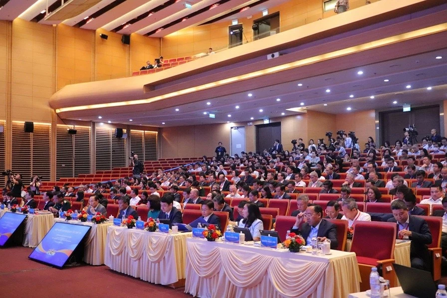 Sứ mệnh của cơ quan đại diện trong kỷ nguyên mới: Bộ cảm biến chiến lược, tiền đồn tin cậy trên mặt trận đối ngoại