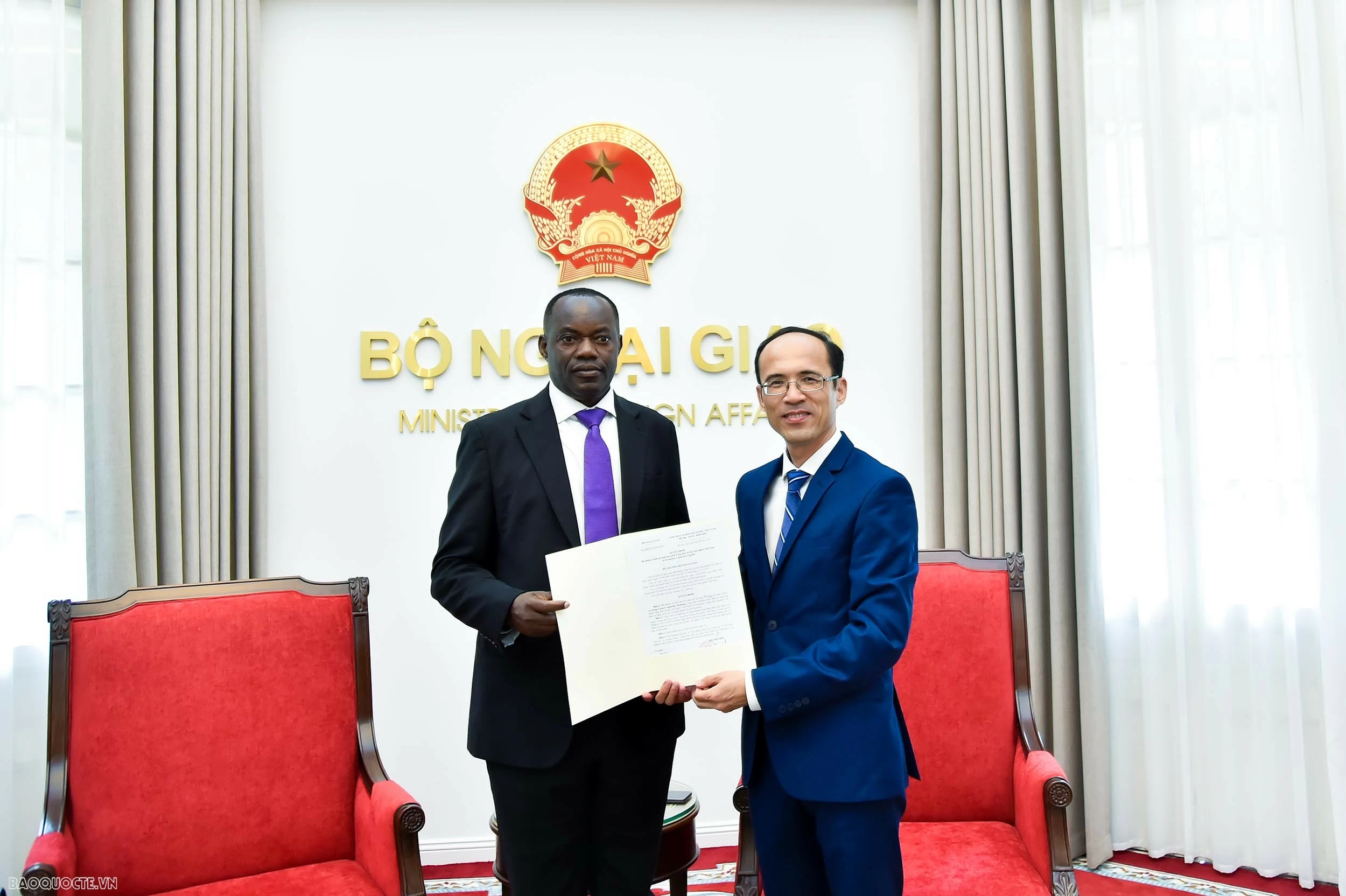 Mở rộng mạng lưới Lãnh sự danh dự Việt Nam tại Hoa Kỳ, Uganda