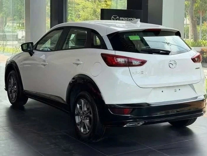 Trước đó, Mazda Việt Nam vừa điều chỉnh bảng giá từ đầu tháng 7. Trước đó, Mazda Việt Nam vừa điều chỉnh bảng giá từ đầu tháng 7.