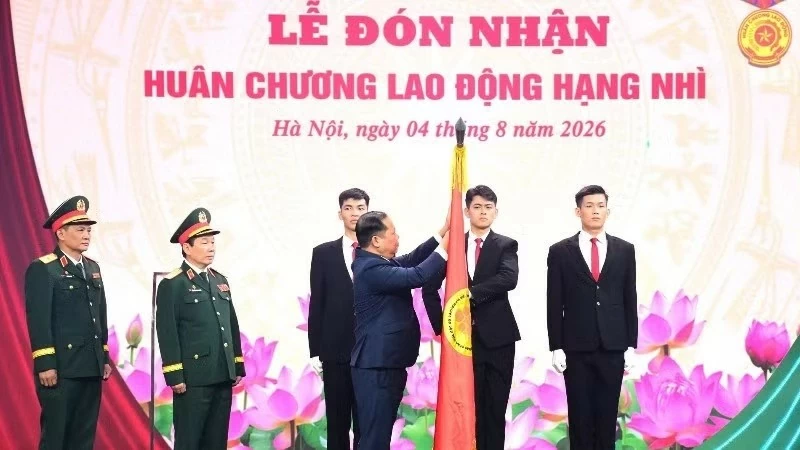 Hội Nạn nhân chất độc da cam/dioxin Việt Nam đón nhận Huân chương Lao động hạng Nhì Hội Nạn nhân chất độc da cam/dioxin Việt Nam đón nhận Huân chương Lao động hạng Nhì
