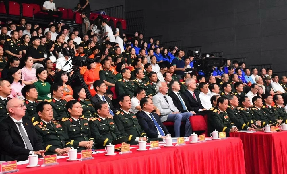 Hội Nạn nhân chất độc da cam/dioxin Việt Nam đón nhận Huân chương Lao động hạng Nhì Hội Nạn nhân chất độc da cam/dioxin Việt Nam đón nhận Huân chương Lao động hạng Nhì