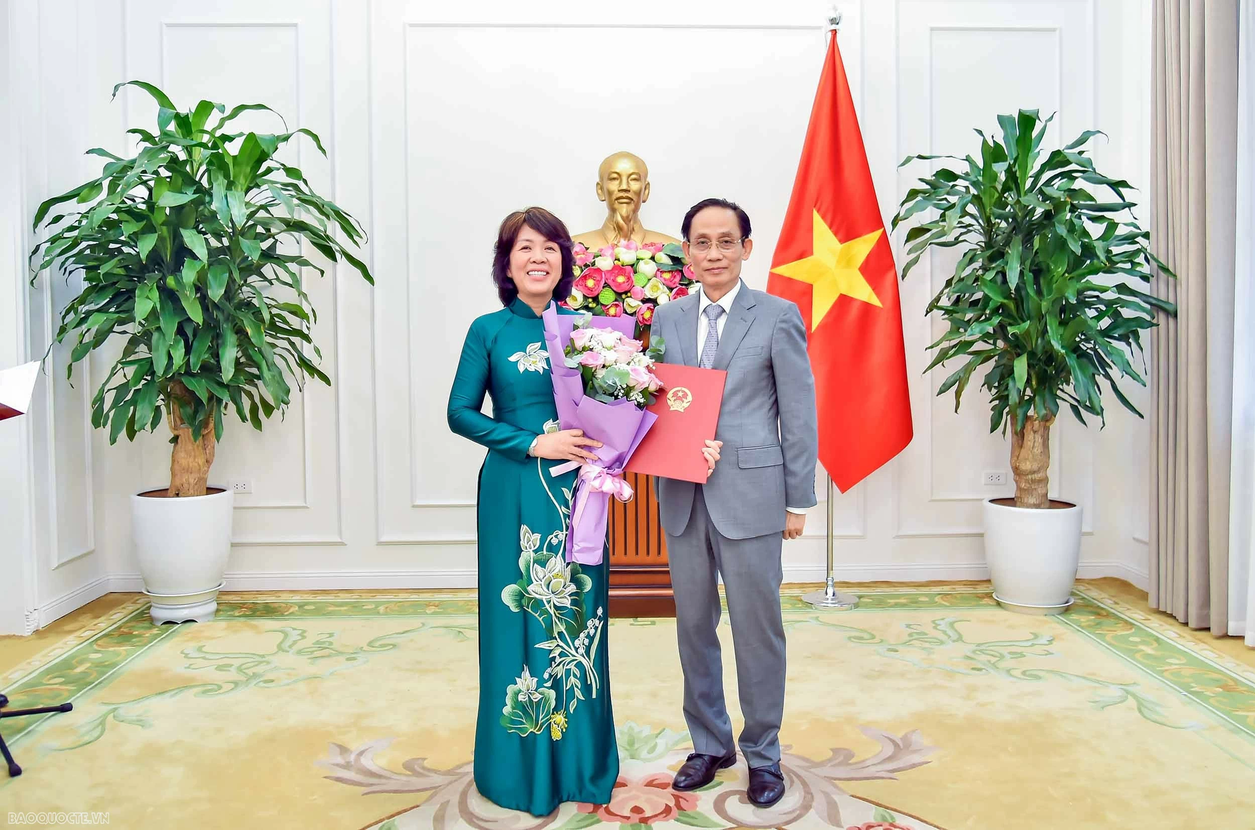 Bộ Ngoại giao công bố và trao Quyết định bổ nhiệm Thứ trưởng Bộ Ngoại giao