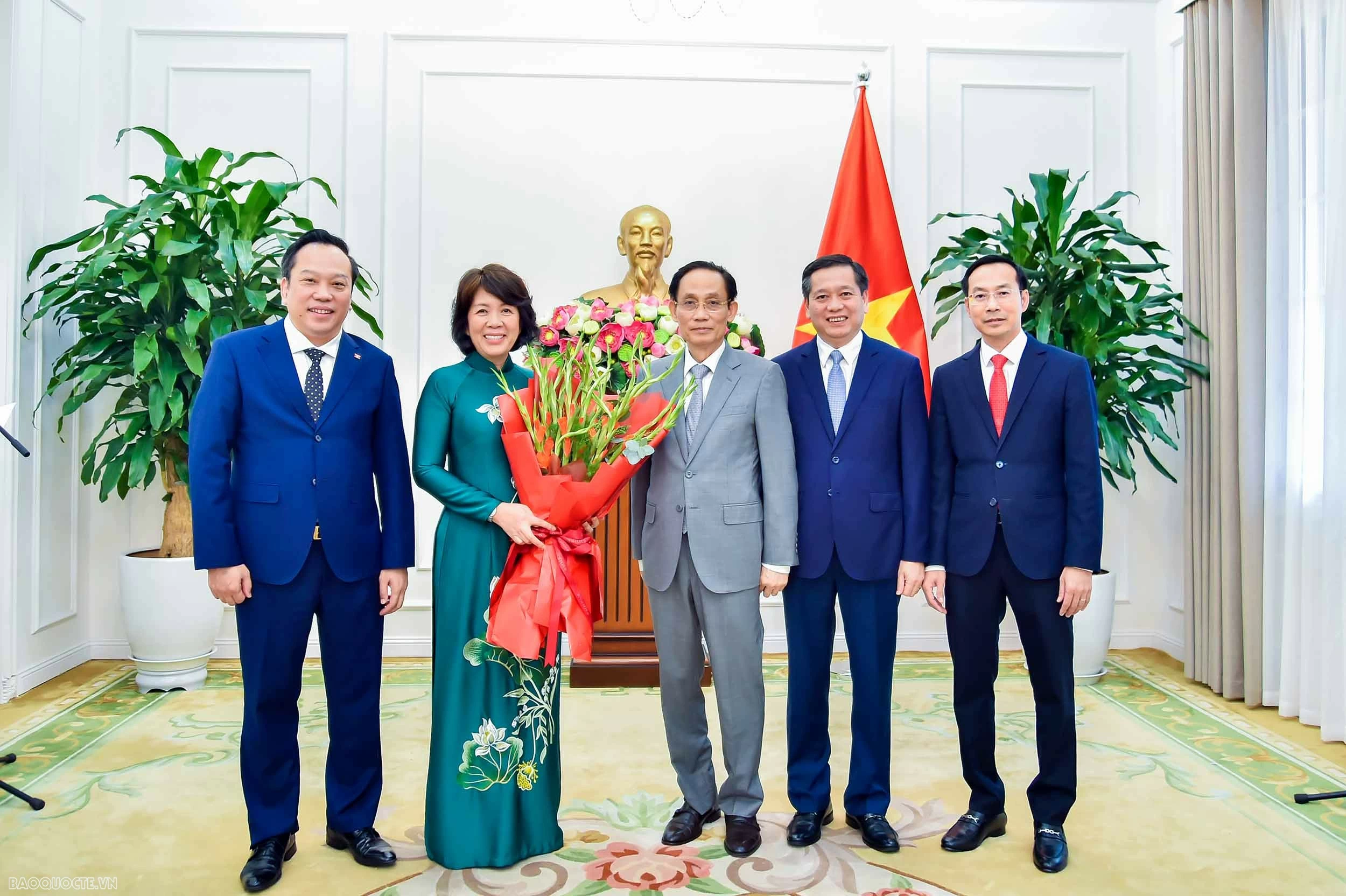 Bộ Ngoại giao công bố và trao Quyết định bổ nhiệm Thứ trưởng Bộ Ngoại giao