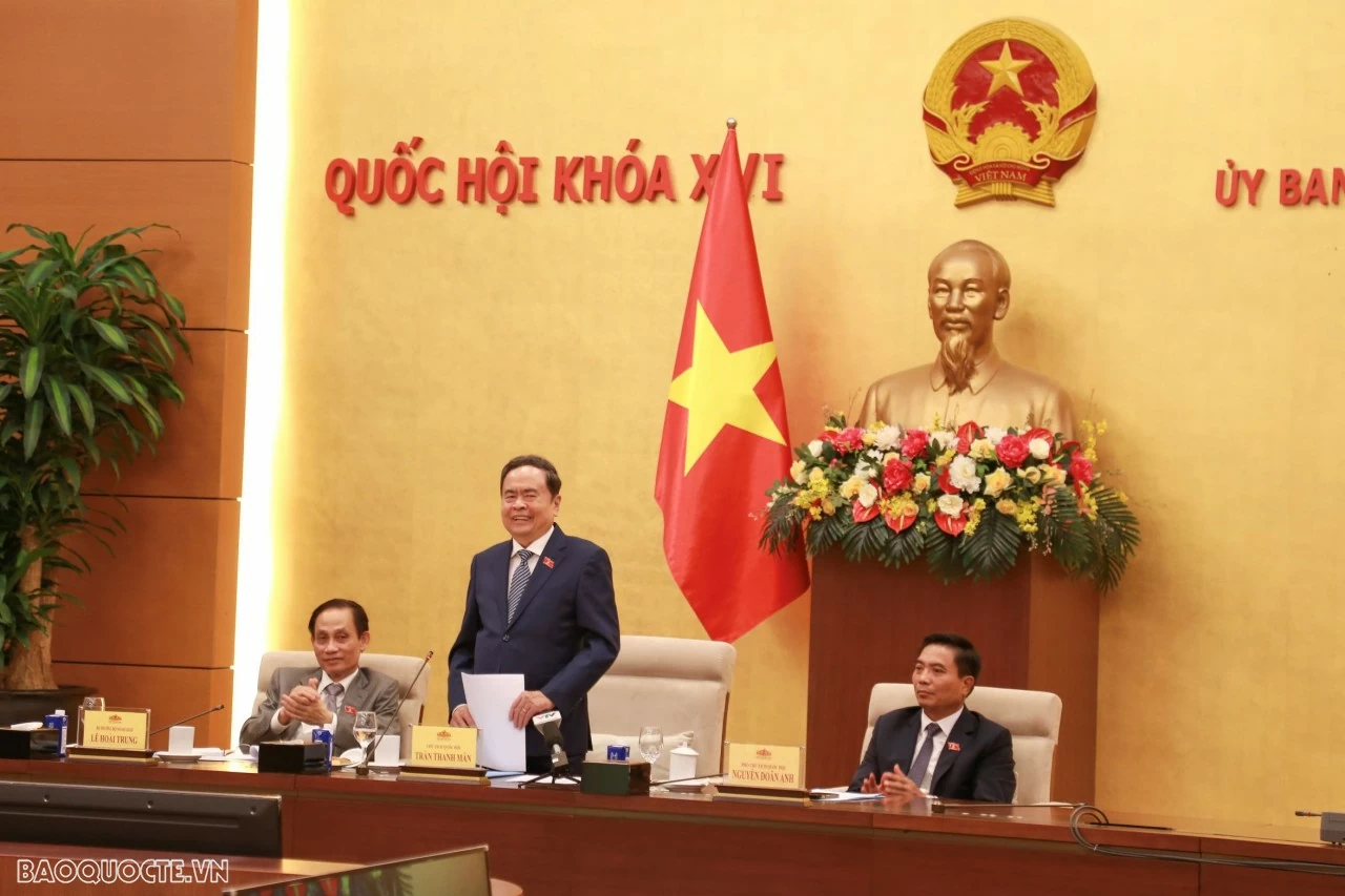 Chủ tịch Quốc hội Trần Thanh Mẫn làm việc với các Trưởng cơ quan đại diện Việt Nam ở nước ngoài Chủ tịch Quốc hội Trần Thanh Mẫn làm việc với các Trưởng cơ quan đại diện Việt Nam ở nước ngoài