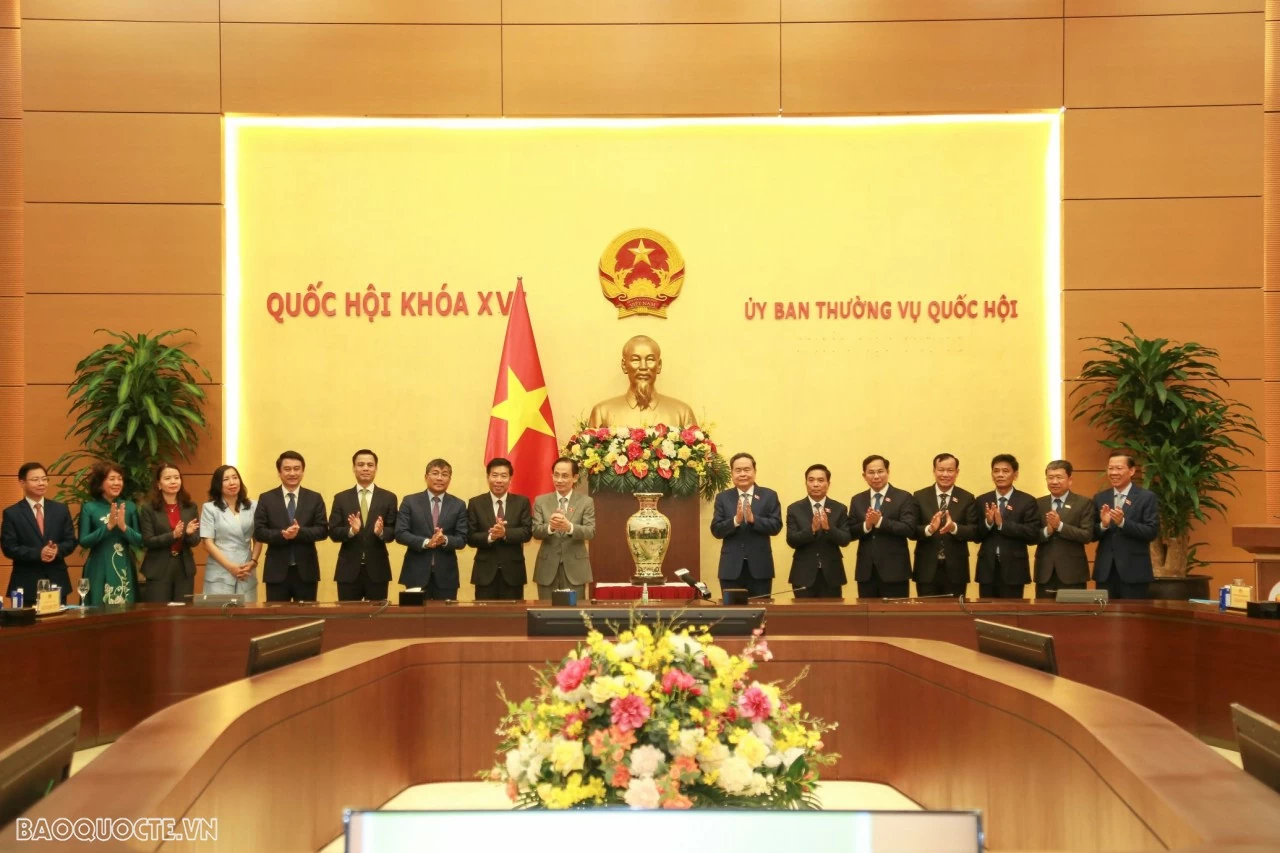 Chủ tịch Quốc hội Trần Thanh Mẫn làm việc với các Trưởng cơ quan đại diện Việt Nam ở nước ngoài Chủ tịch Quốc hội Trần Thanh Mẫn làm việc với các Trưởng cơ quan đại diện Việt Nam ở nước ngoài