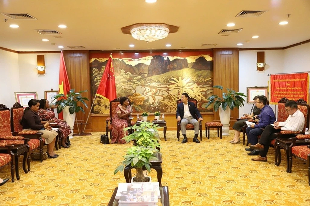 Diễn đàn Uganda - Viên ngọc châu Phi: Cánh cửa kết nối vào châu Phi tổ chức tại Hà Nội Diễn đàn Uganda - Viên ngọc châu Phi: Cánh cửa kết nối vào châu Phi tổ chức tại Hà Nội