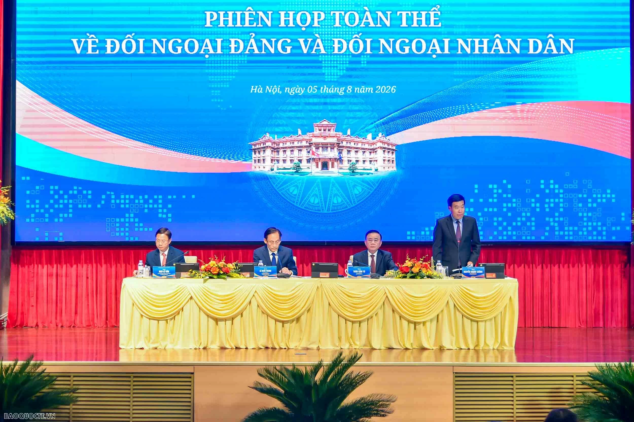 Hội nghị Ngoại giao lần thứ 33: Thường trực Ban Bí thư Trần Cẩm Tú dự Phiên họp toàn thể về đối ngoại Đảng và đối ngoại nhân dân