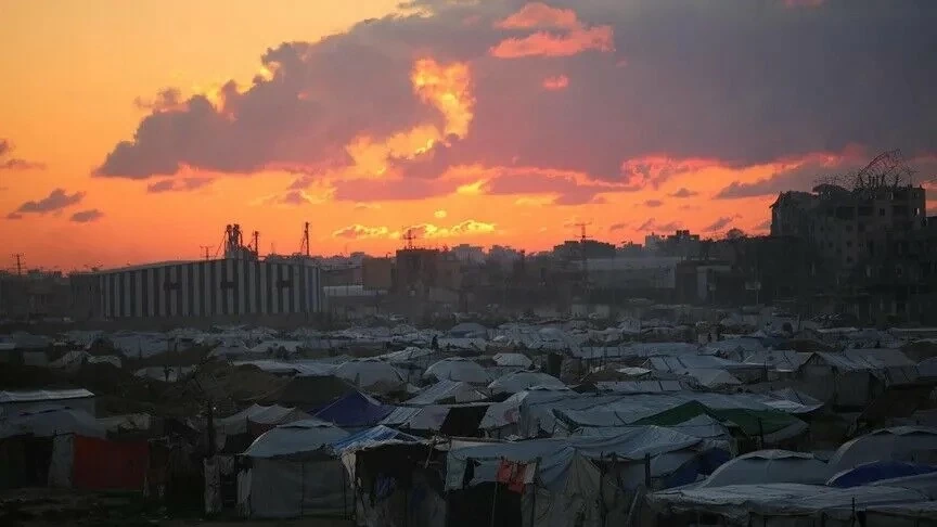 32.8C. Nỗ lực bứt phá về Gaza