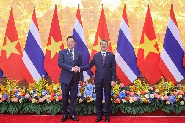 Thủ tướng Chính phủ Lê Minh Hưng đã gửi Thư mừng đến Thủ tướng Thái Lan Anutin Charnvirakul.