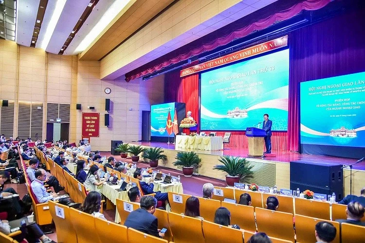 Ngoại giao càng linh hoạt thì nền tảng chính trị càng phải vững chắc