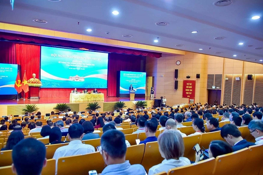 Đổi mới công tác Đảng, công tác chính trị đáp ứng yêu cầu mới của ngành Ngoại giao