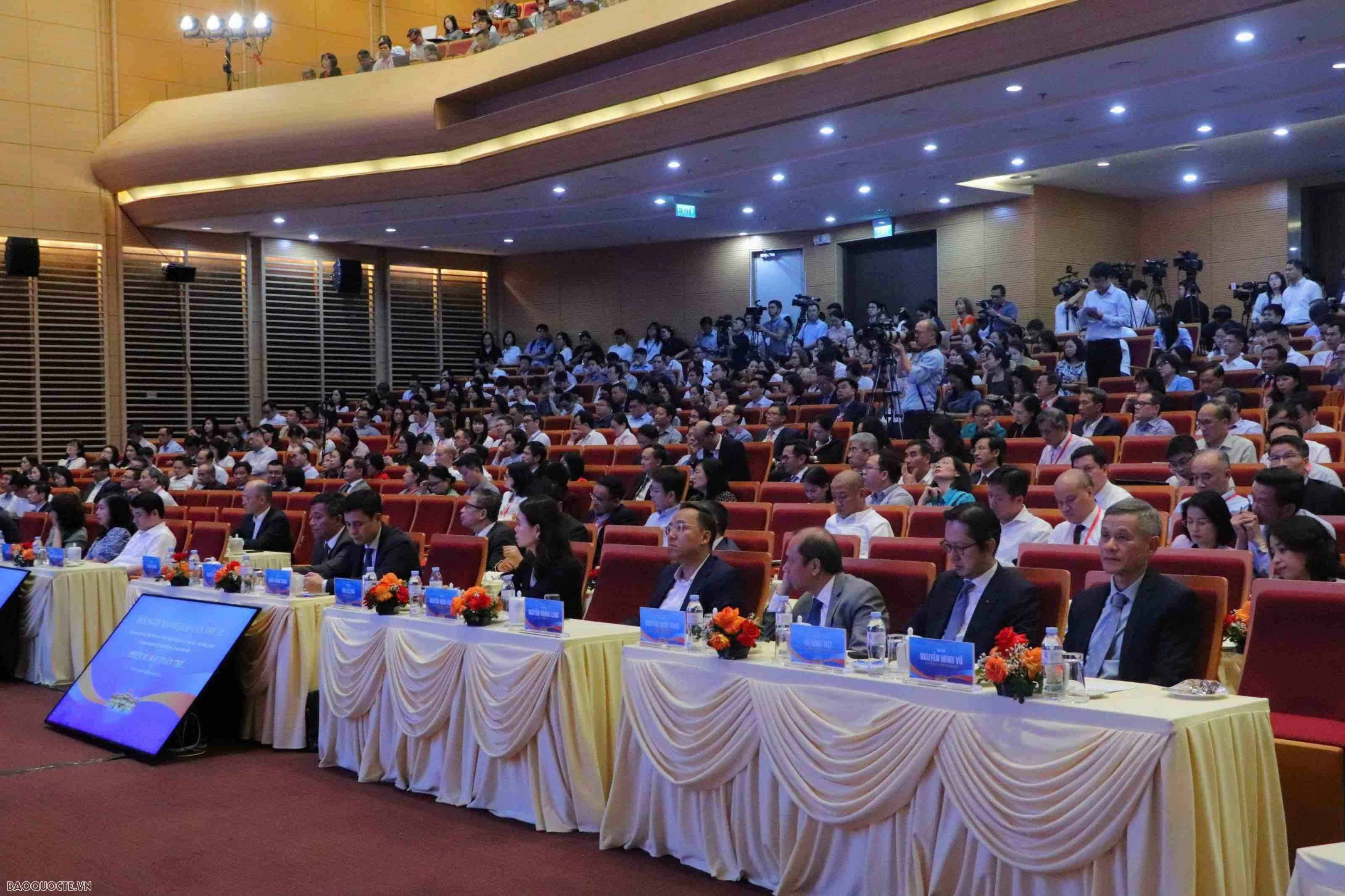 Tin bế mạc Hội nghị Ngoại giao lần thứ 33 Tin bế mạc Hội nghị Ngoại giao lần thứ 33