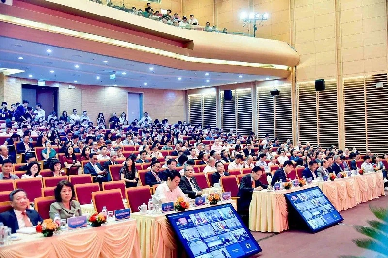 Hội nghị quán triệt, triển khai Nghị quyết số 23-NQ/TW và Kết luận số 49-KL/TW của Bộ Chính trị trong toàn Đảng bộ Bộ Ngoại giao