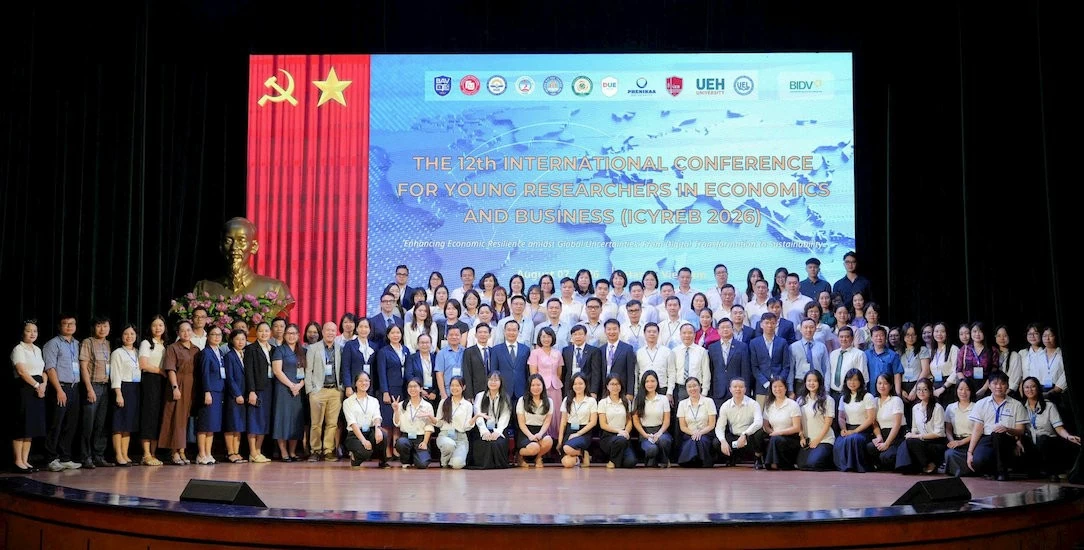 Diễn đàn học thuật dành cho các nhà khoa học trẻ khối kinh tế, kinh doanh Diễn đàn học thuật dành cho các nhà khoa học trẻ khối kinh tế, kinh doanh