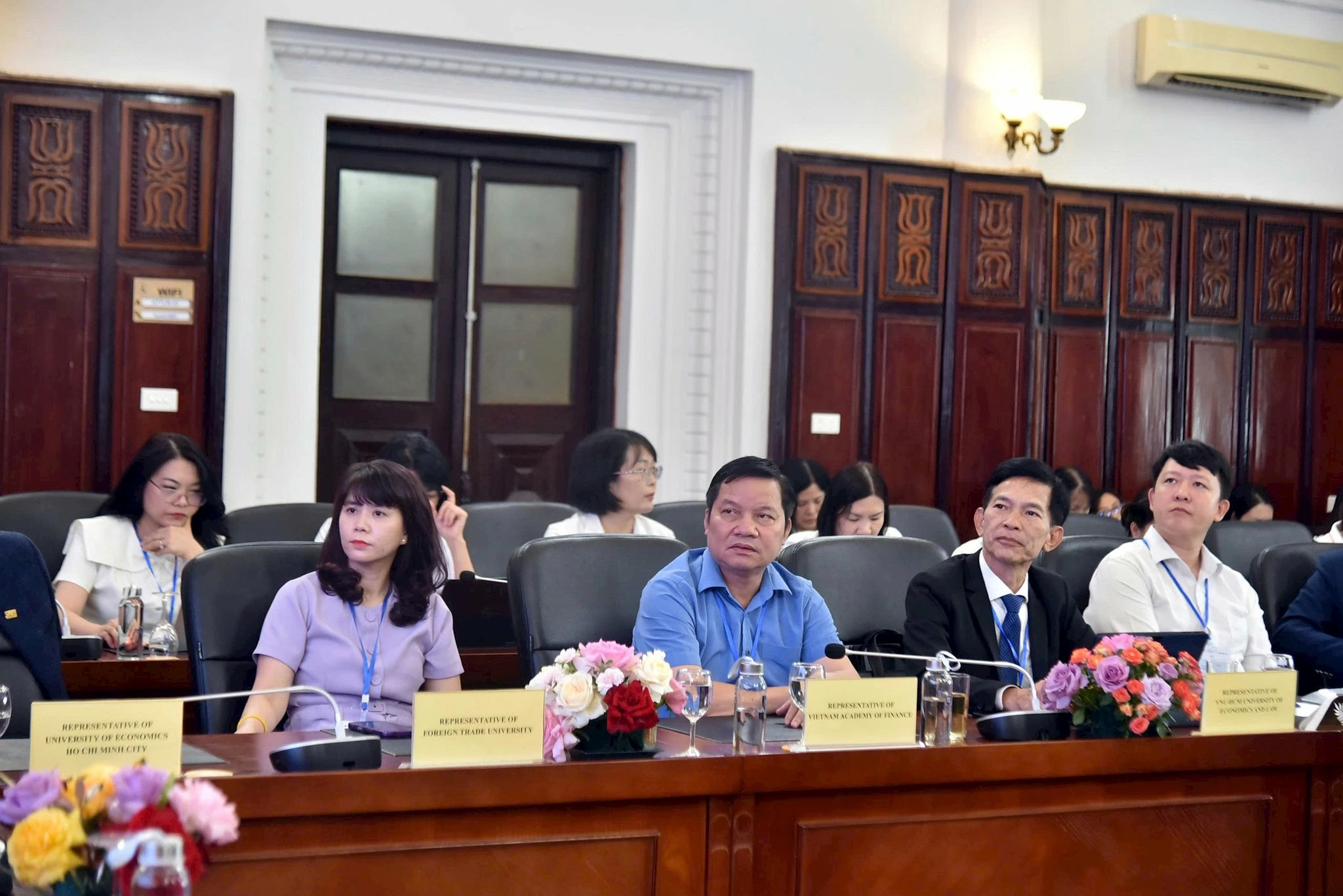 Diễn đàn học thuật dành cho các nhà khoa học trẻ khối kinh tế, kinh doanh Diễn đàn học thuật dành cho các nhà khoa học trẻ khối kinh tế, kinh doanh