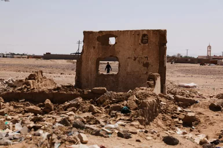Yemen pháo kích Houthi trên nhiều mặt trận Yemen pháo kích lực lượng Houthi trên nhiều mặt trận