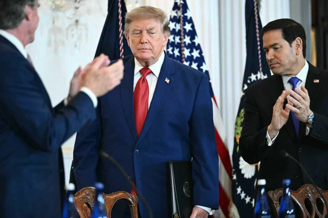Tổng thống Mỹ Donald Trump phát biểu tại Nhà Trắng, cho biết Washington đang “đi nhẹ” trong xử lý vấn đề Iran và ưu tiên theo dõi sức ép kinh tế đối với Tehran. (Nguồn: NPR)