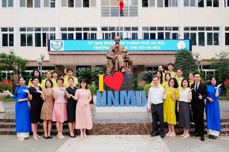 Đại học Thủ Đô Hà Nội: Khẳng định thương hiệu đào tạo nhân lực chất lượng cao cho ngành Quản trị khách sạn. Đại học Thủ Đô Hà Nội: Khẳng định thương hiệu đào tạo nhân lực chất lượng cao cho ngành Quản trị khách sạn.