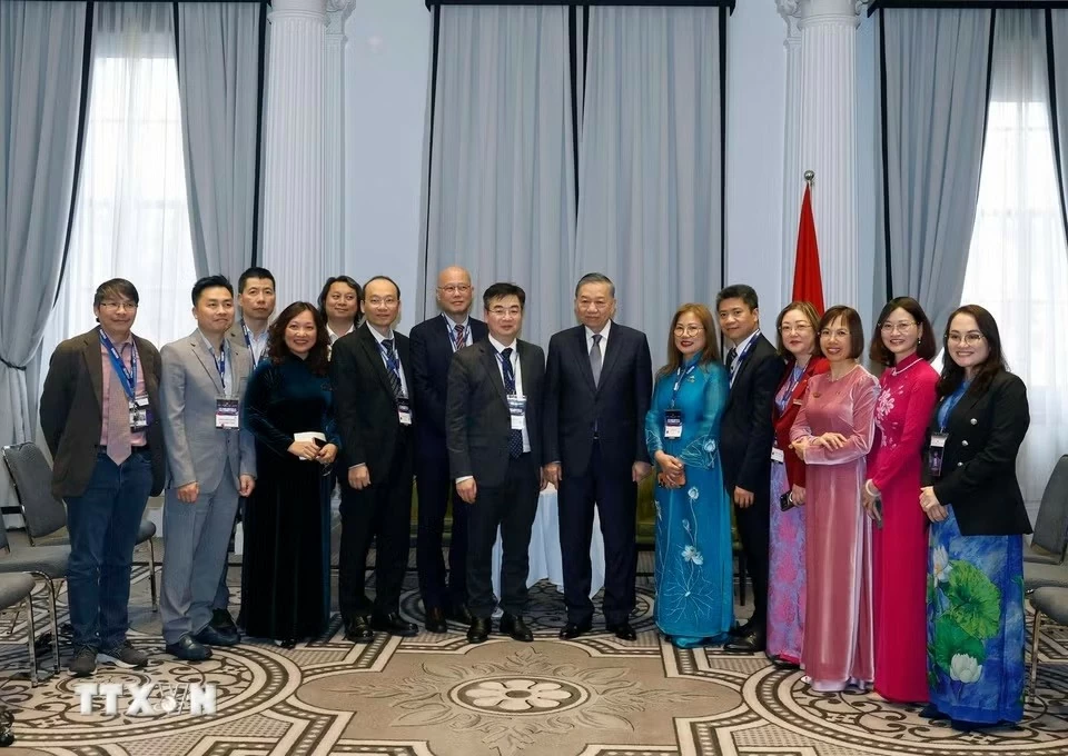 Tổng Bí thư, Chủ tịch nước Tô Lâm tiếp trí thức, nhà khoa học tiêu biểu người Việt Nam tại Australia Tổng Bí thư, Chủ tịch nước Tô Lâm tiếp trí thức, nhà khoa học tiêu biểu người Việt Nam tại Australia