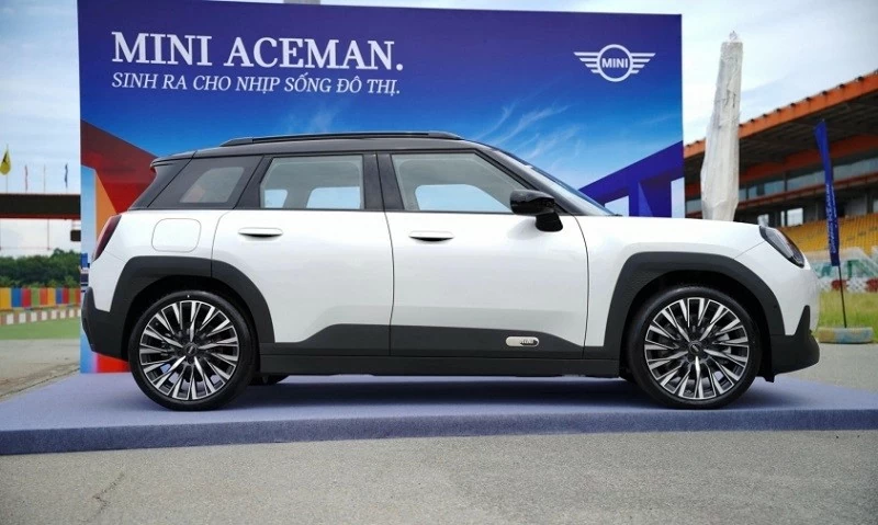 Cận cảnh xe điện MINI Aceman vừa trình làng tại Việt Nam, giá 2,419 tỷ đồng