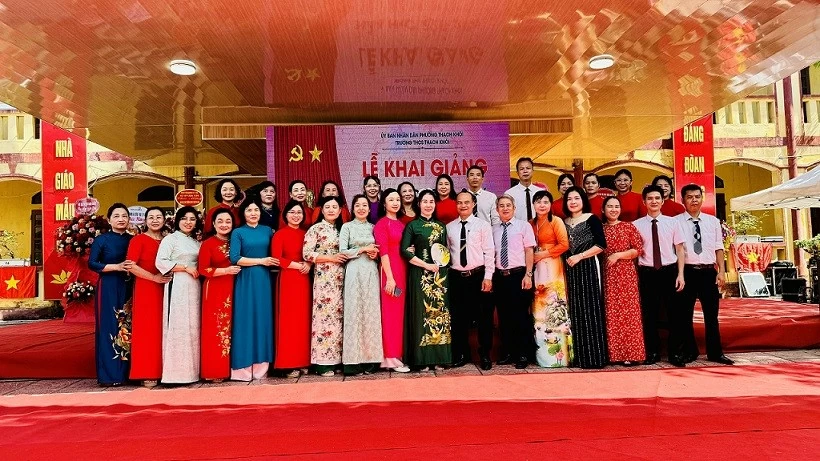 Trường THCS Thạch Khôi, TP Hải Phòng: Đoàn kết, đổi mới và phát triển Trường THCS Thạch Khôi, TP Hải Phòng: Đoàn kết, đổi mới và phát triển