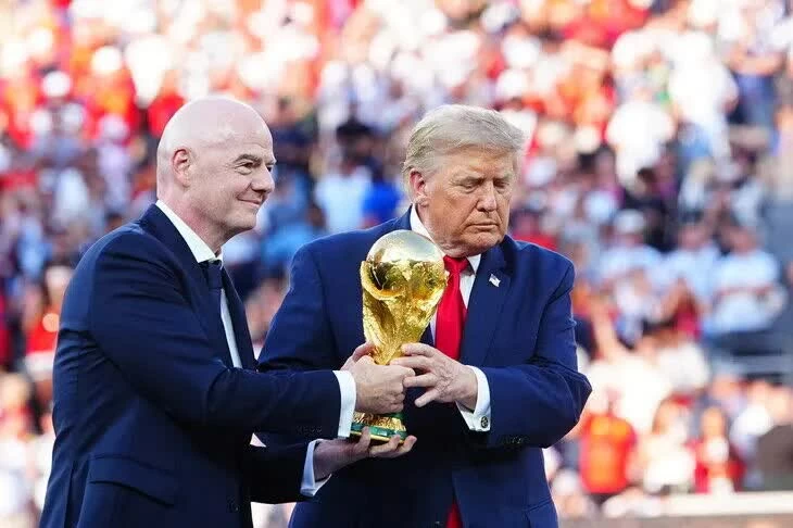 Tổng thống Mỹ Donald Trump lên tiếng cảnh báo FIFA không nên thay thế Chủ tịch Gianni Infantino trong bối cảnh người đứng đầu tổ chức đang chịu sức ép. (Nguồn: Anadolu)