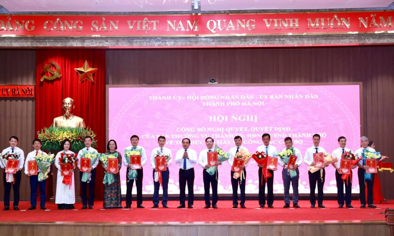 Tinh gọn bộ máy, nâng tầm năng lực quản trị Thủ đô Tinh gọn bộ máy, nâng tầm năng lực quản trị Thủ đô