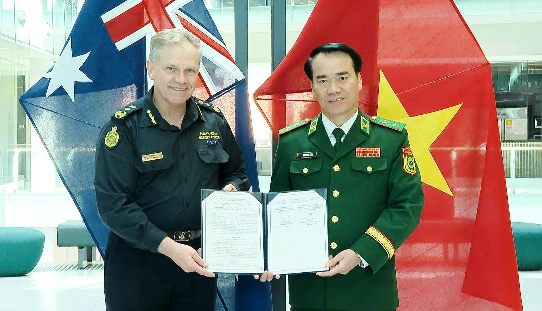 Việt Nam-Australia: Thúc đẩy hợp tác quốc phòng xứng tầm với quan hệ hai nước Việt Nam-Australia: Thúc đẩy hợp tác quốc phòng xứng tầm với quan hệ hai nước