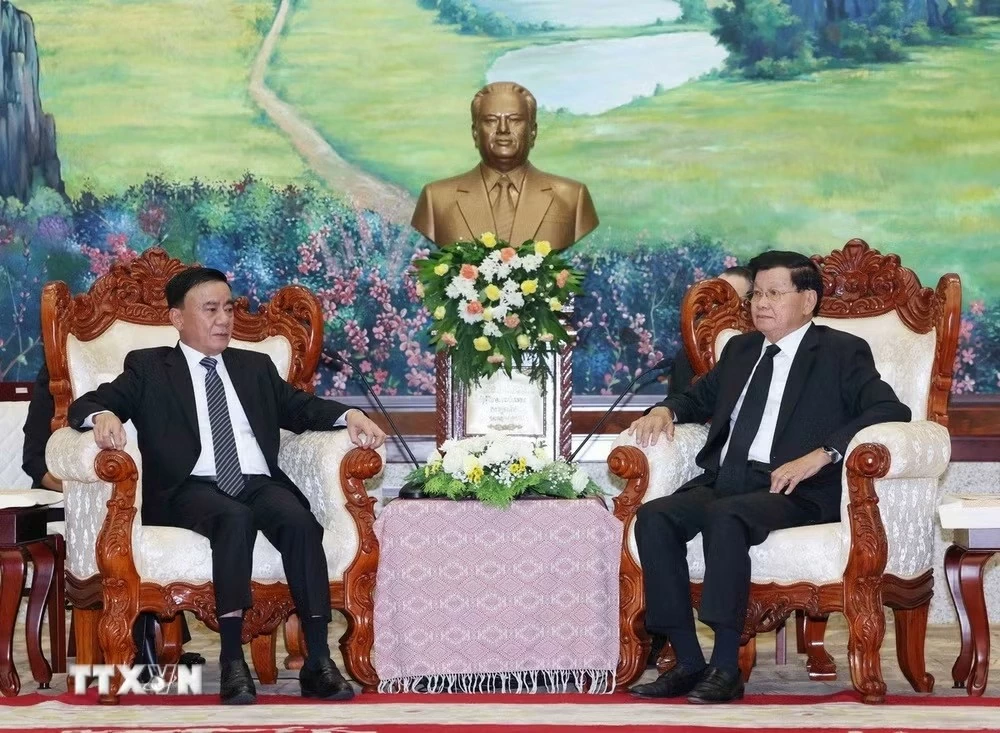 Thường trực Ban Bí thư Trần Cẩm Tú dự Lễ truy điệu đồng chí Xaysomphone Phomvihane, Ủy viên Bộ Chính trị, Chủ tịch Quốc hội Lào