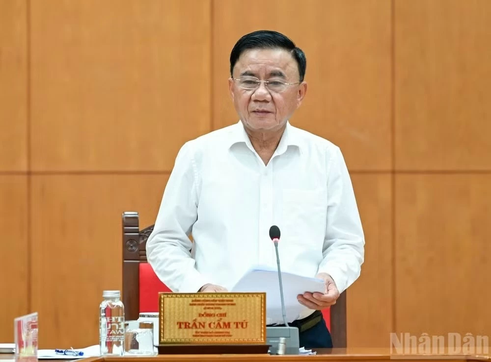 Kết luận của Bộ Chính trị về phát triển công nghiệp vật liệu Việt Nam Kết luận của Bộ Chính trị về phát triển công nghiệp vật liệu Việt Nam