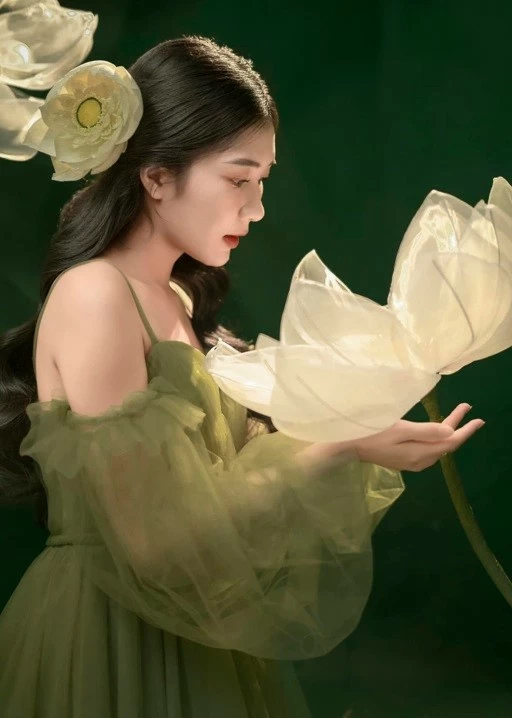 Hành trình xây dựng dấu ấn cá nhân trong lĩnh vực Beauty, Lifestyle, Fashion của Linh Nhi Hành trình xây dựng dấu ấn cá nhân trong lĩnh vực Beauty, Lifestyle, Fashion của Linh Nhi