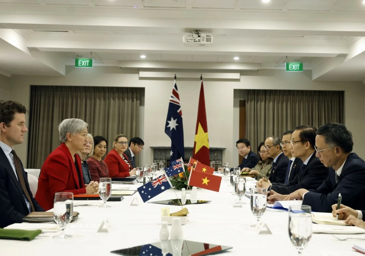 Hội nghị Bộ trưởng Ngoại giao Việt Nam - Australia lần thứ 8 Hội nghị Bộ trưởng Ngoại giao Việt Nam - Australia lần thứ 8