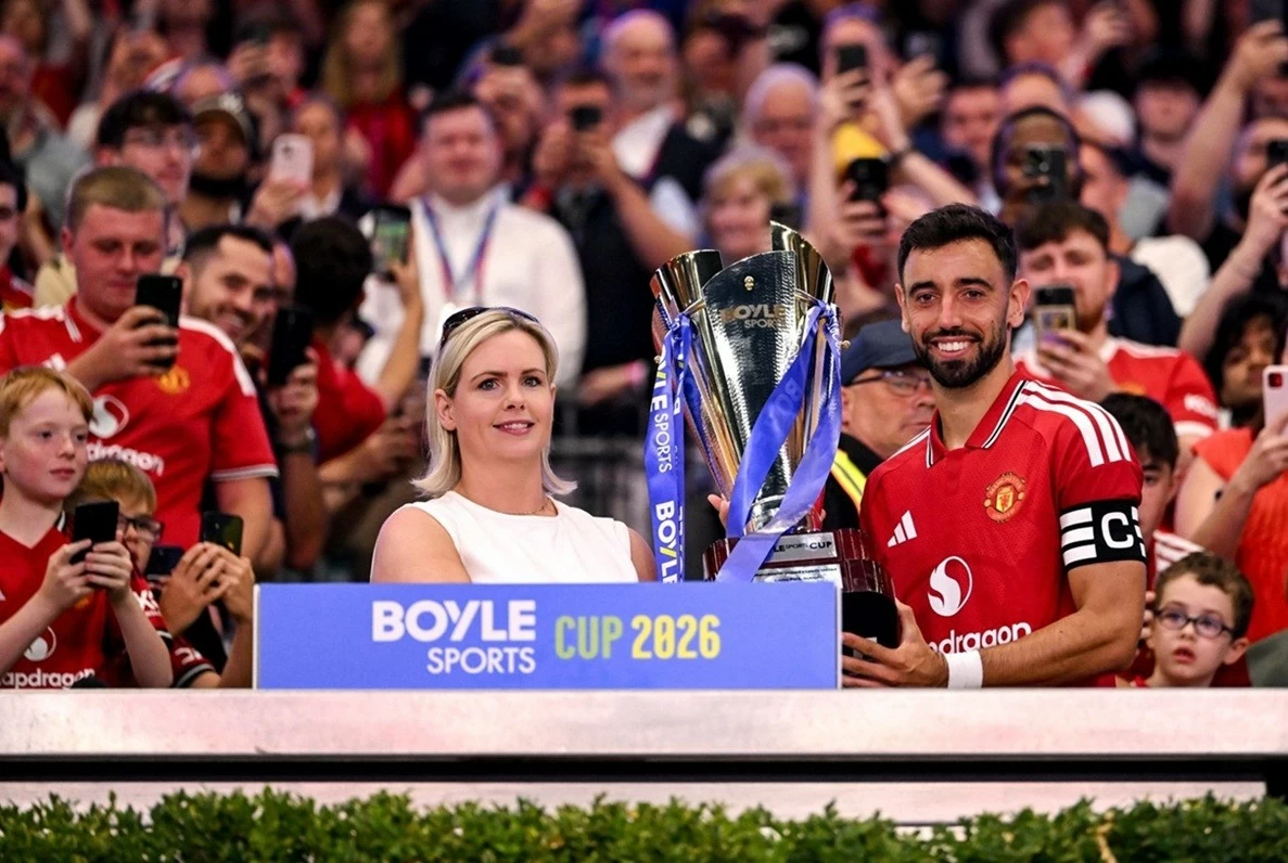 Thắng Leeds trên chấm luân lưu, MU vô địch cúp BOYLE Sports Thắng Leeds trên chấm luân lưu, MU vô địch cúp BOYLE Sports