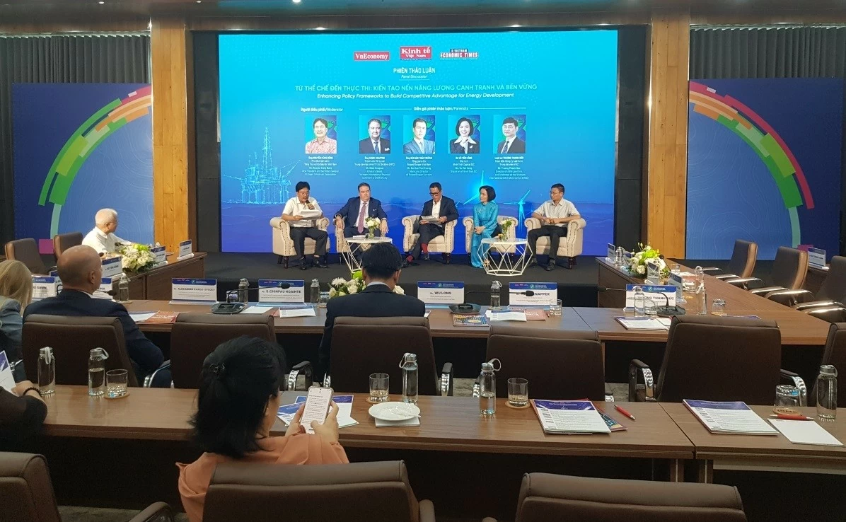 Tháo gỡ ‘điểm nghẽn’, tạo lợi thế cạnh tranh thúc đẩy phát triển năng lượng Tháo gỡ ‘điểm nghẽn’, tạo lợi thế cạnh tranh thúc đẩy phát triển năng lượng
