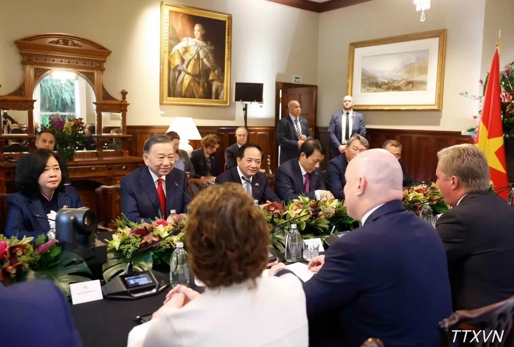 Tổng Bí thư, Chủ tịch nước Tô Lâm hội đàm với Thủ tướng New Zealand Christopher Luxon Tổng Bí thư, Chủ tịch nước Tô Lâm hội đàm với Thủ tướng New Zealand Christopher Luxon