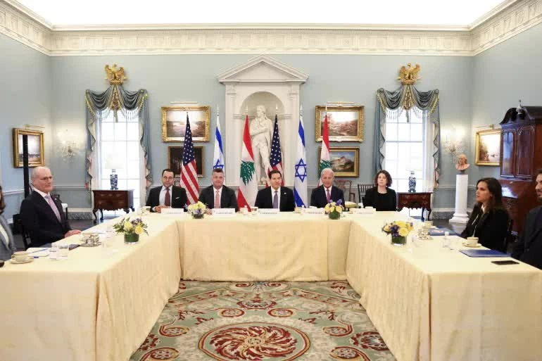 Ngoại trưởng Mỹ Marco Rubio gặp Đại sứ Israel tại Mỹ Yechiel Leiter và Đại sứ Lebanon tại Mỹ Nada Hamadeh Moawad. (Nguồn: Al Jazeera)
